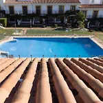 042 Classic 2 Bed Andalusian Townhouse 500m From Semesterbostad