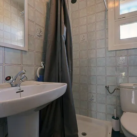 042 Classic 2 Bed Andalusian Townhouse 500m From Holiday home