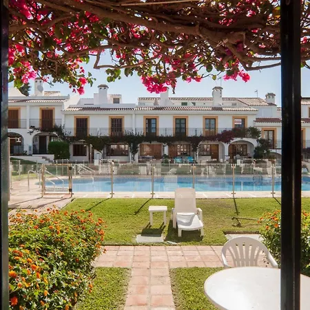 Holiday home 042 Classic 2 Bed Andalusian Townhouse 500m From Mijas